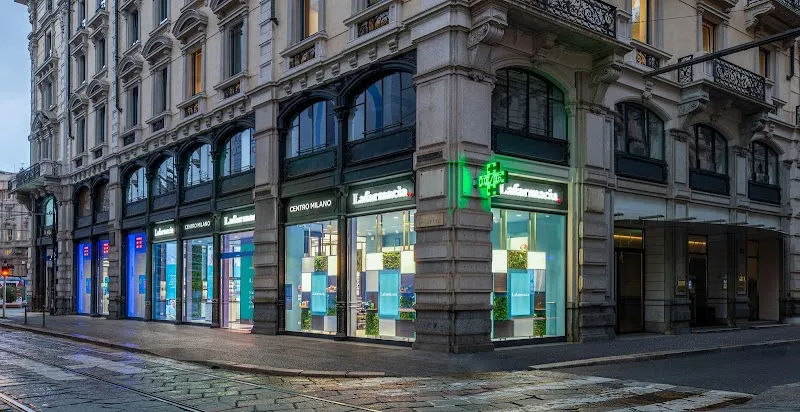 Lafarmacia. Centro Milano