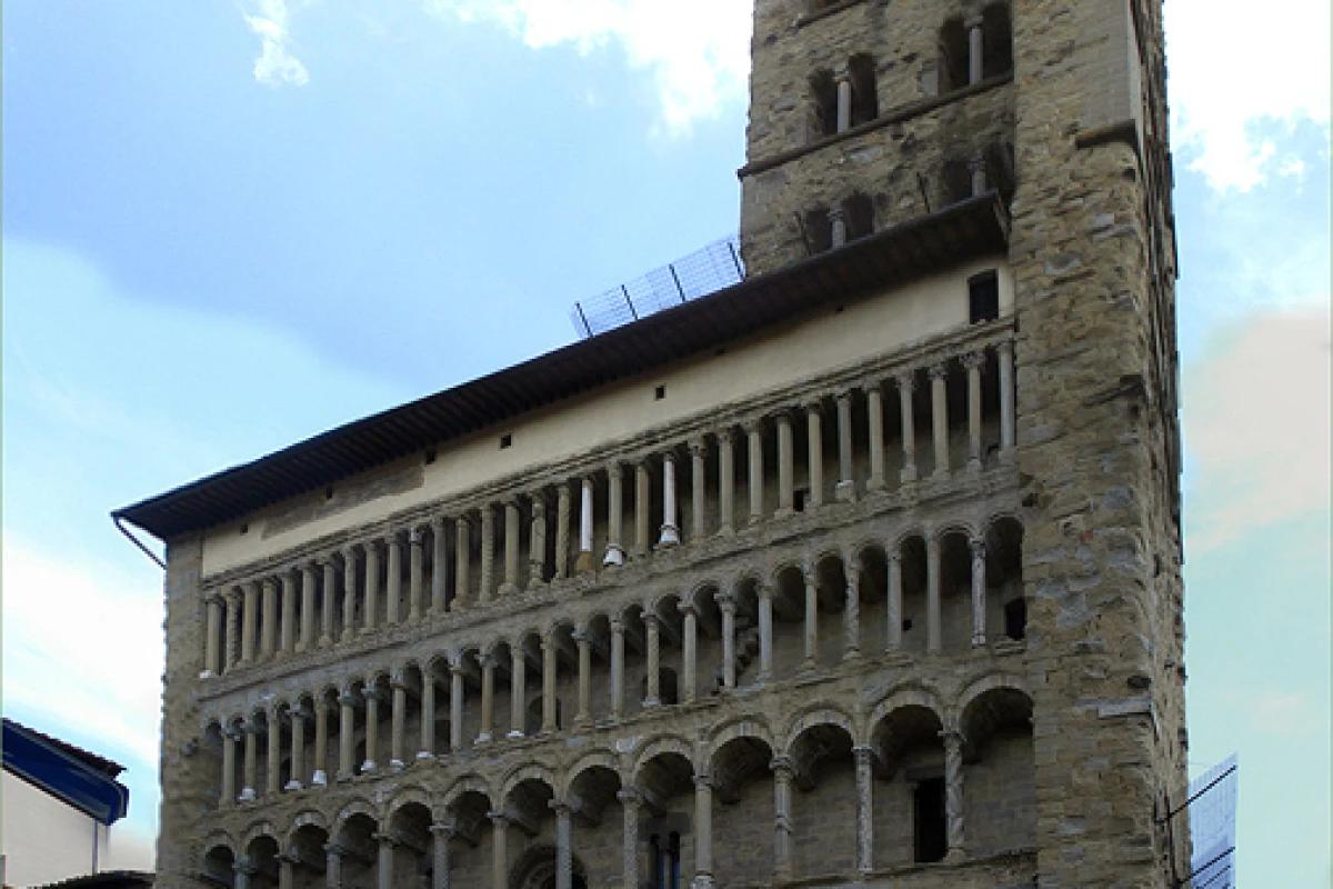 Pieve di Santa Maria Assunta (delle Cento Buche)